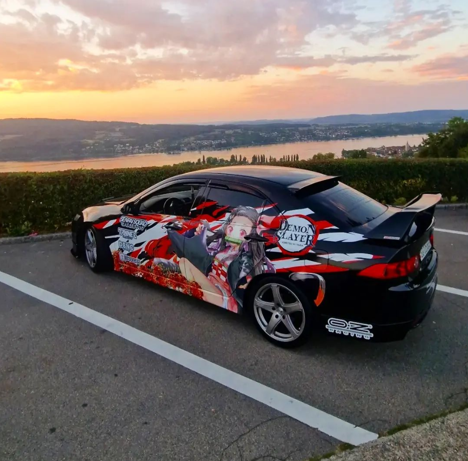 Kosten Auto folieren komplett – Mit Anime-Motiven zur persönlichen Note